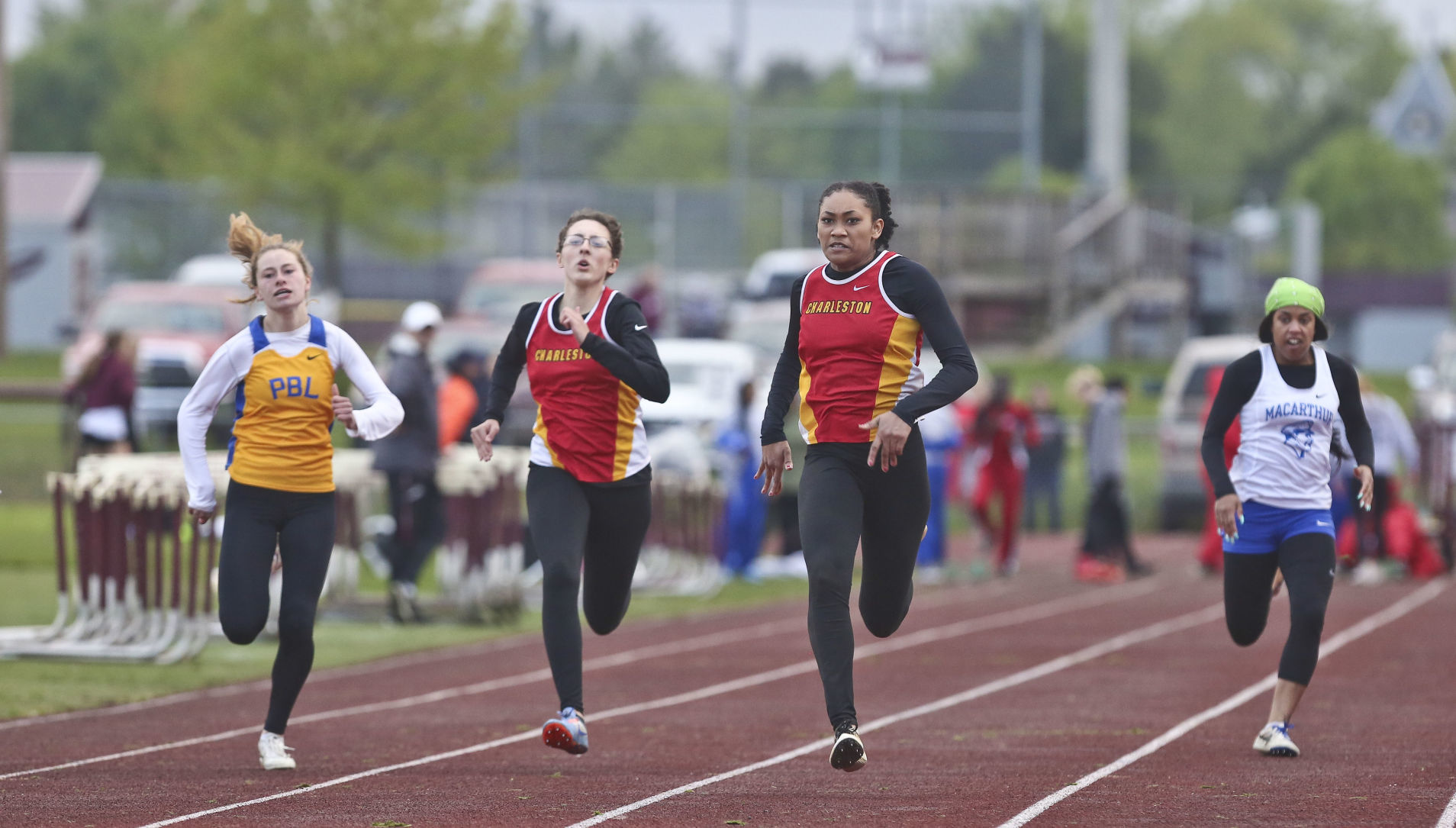 Class 2A Tolono Sectional 66 5.09.19.JPG